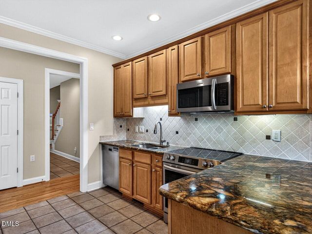139 Lake Point Drive, Clayton, NC 27527