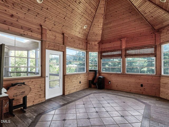 139 Lake Point Drive, Clayton, NC 27527
