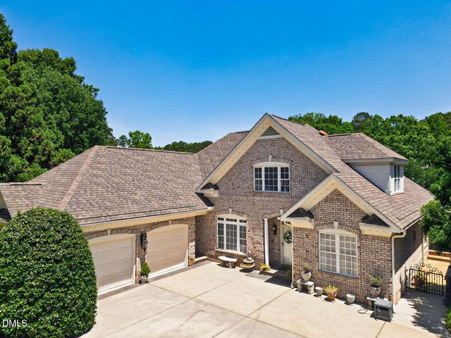 139 Lake Point Drive, Clayton, NC 27527
