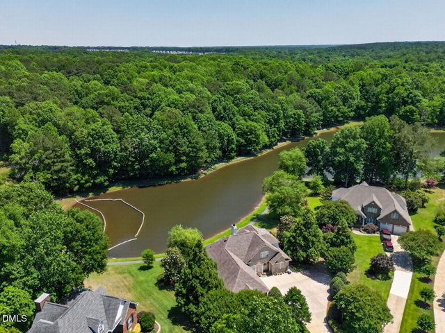 139 Lake Point Drive, Clayton, NC 27527