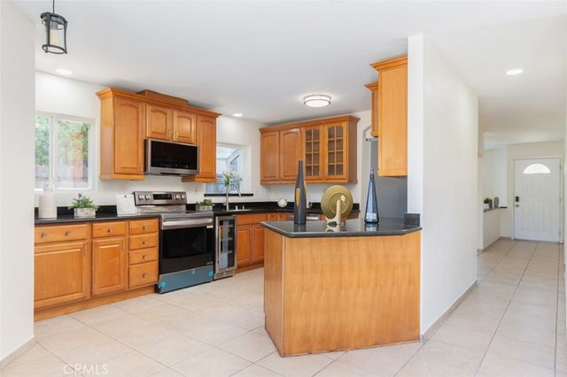 13757 Eisenhower, Poway, CA 92064