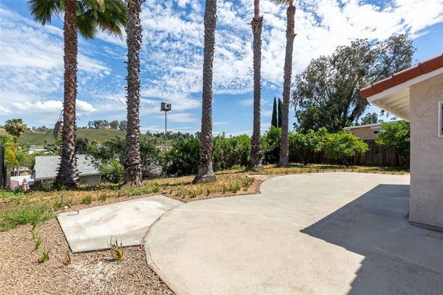 13757 Eisenhower, Poway, CA 92064