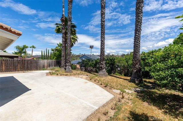 13757 Eisenhower, Poway, CA 92064