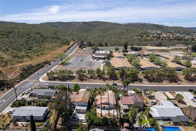 13757 Eisenhower, Poway, CA 92064