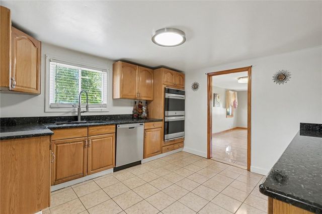 3302 Stiles Road, Van Buren, NY 13209