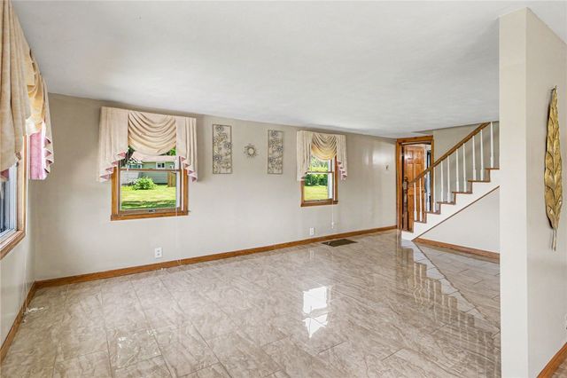 3302 Stiles Road, Van Buren, NY 13209
