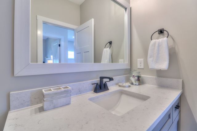 13 Lake Life Ct, Winchester, TN 37398