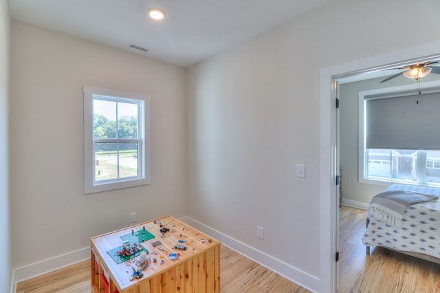13 Lake Life Ct, Winchester, TN 37398