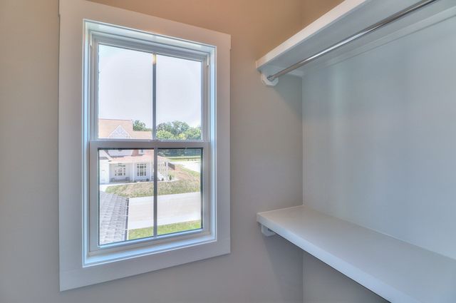 13 Lake Life Ct, Winchester, TN 37398