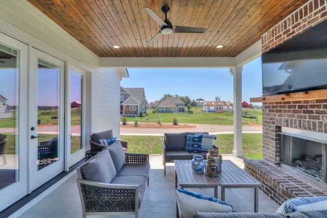 13 Lake Life Ct, Winchester, TN 37398