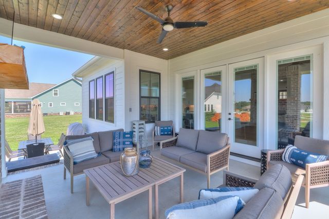 13 Lake Life Ct, Winchester, TN 37398