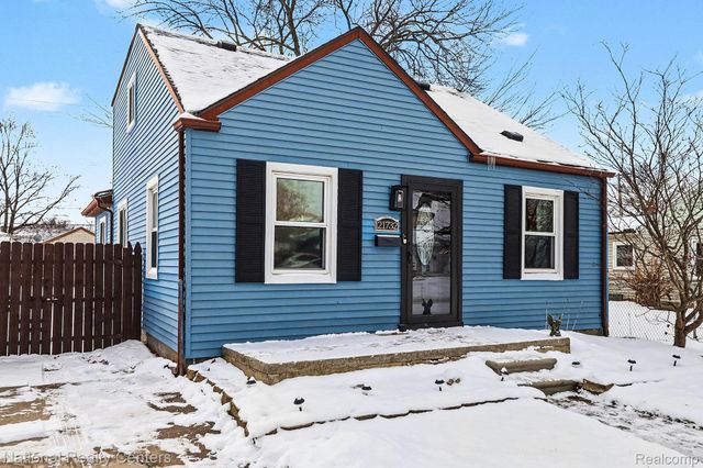 21732 Rosedale Street, St. Clair Shores, MI 48080