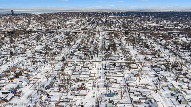 21732 Rosedale Street, St. Clair Shores, MI 48080