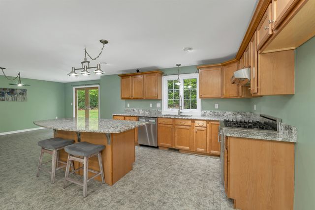 441 Ponemah Hill Road, Milford, NH 03055