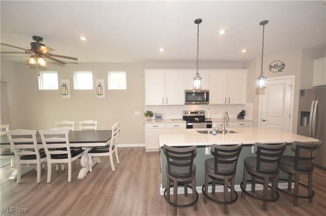 185 Reserve Drive, Tallmadge, OH 44278