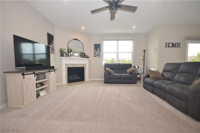 185 Reserve Drive, Tallmadge, OH 44278