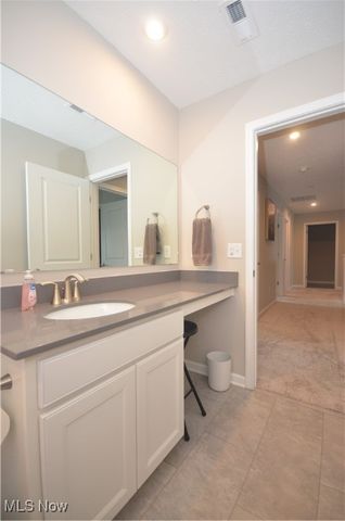 185 Reserve Drive, Tallmadge, OH 44278