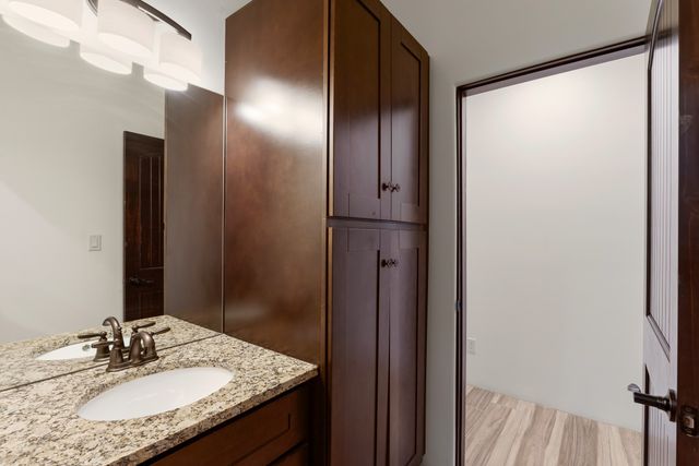 51 Bosquecillo, Santa Fe, NM 87508