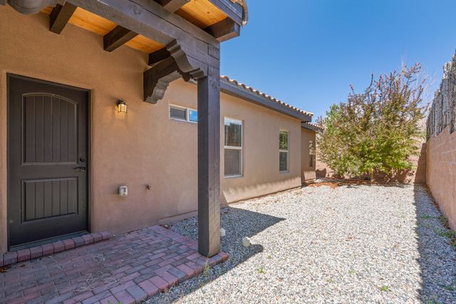 51 Bosquecillo, Santa Fe, NM 87508
