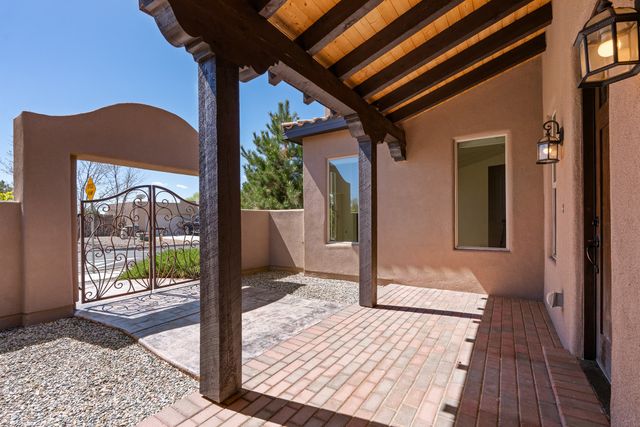 51 Bosquecillo, Santa Fe, NM 87508