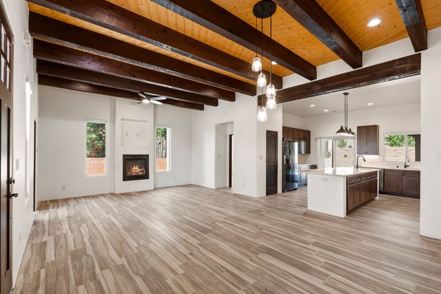 51 Bosquecillo, Santa Fe, NM 87508