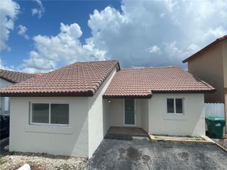 11507 SW 6th Street, Sweetwater, FL 33174