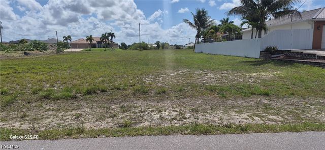 1435 NE Juanita PL, Cape Coral, FL 33909