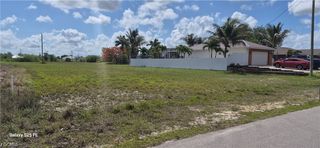 1435 NE Juanita PL, Cape Coral, FL 33909