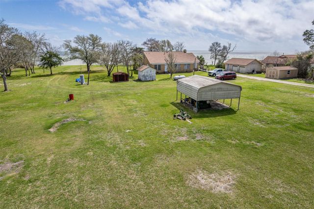 11910 Cedar Gully Road, Beach City, TX 77523
