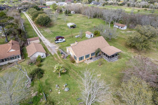 11910 Cedar Gully Road, Beach City, TX 77523