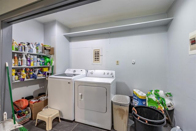 11910 Cedar Gully Road, Beach City, TX 77523