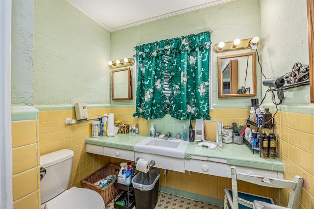 11910 Cedar Gully Road, Beach City, TX 77523