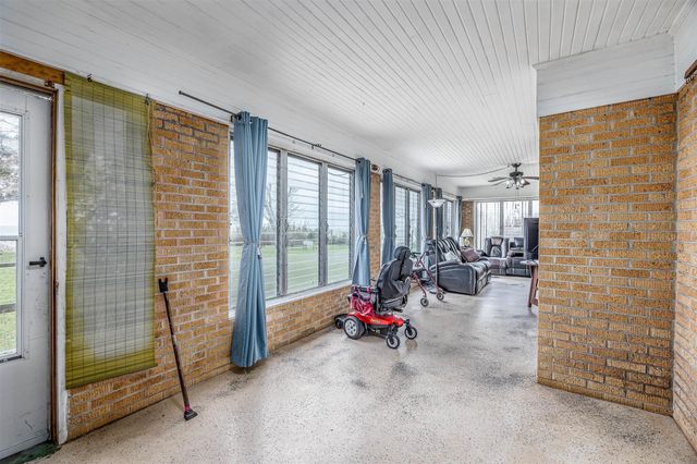 11910 Cedar Gully Road, Beach City, TX 77523