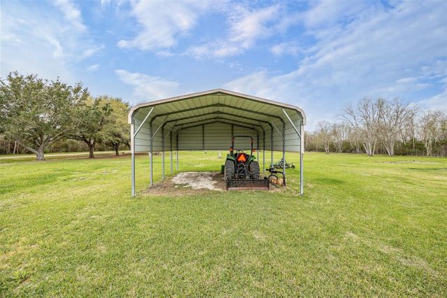 11910 Cedar Gully Road, Beach City, TX 77523