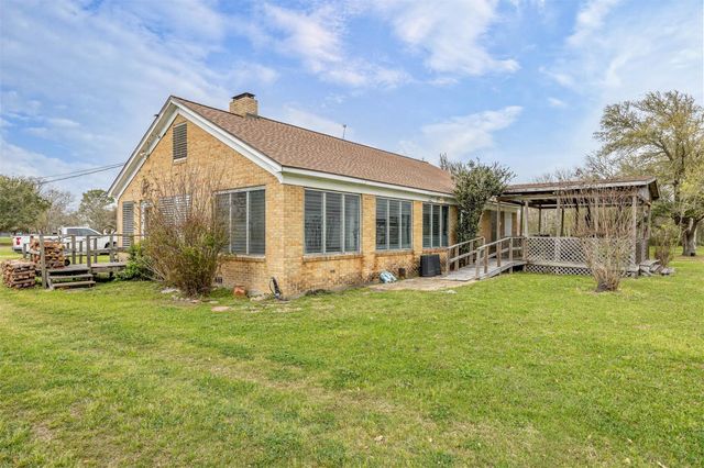 11910 Cedar Gully Road, Beach City, TX 77523