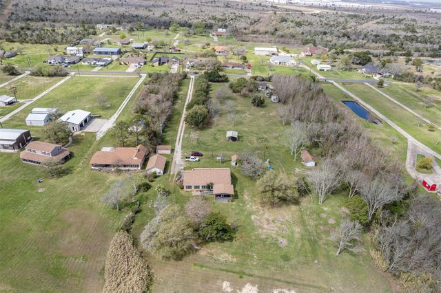 11910 Cedar Gully Road, Beach City, TX 77523