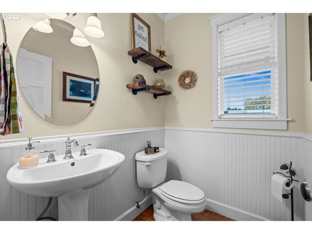 23895 Ne DILLON Rd, Newberg, OR 97132