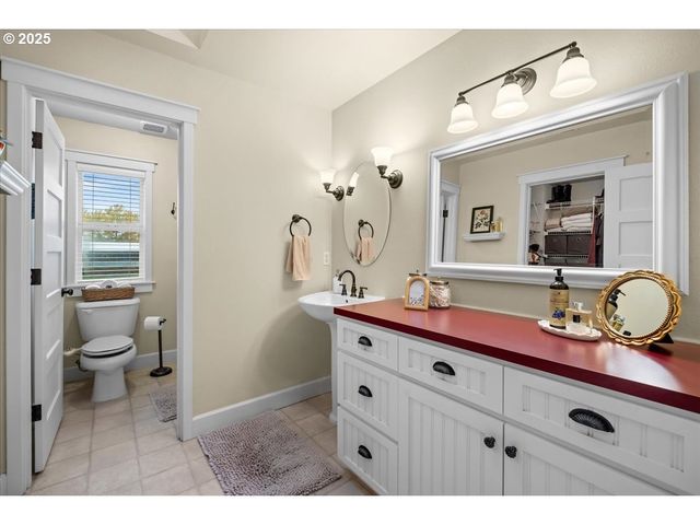 23895 Ne DILLON Rd, Newberg, OR 97132