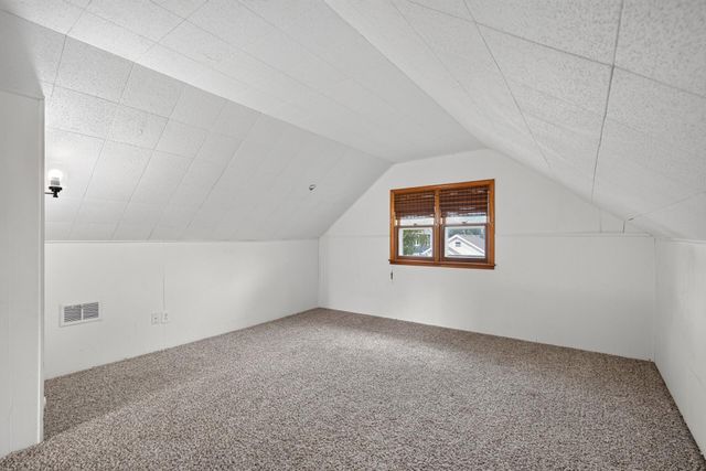 3943 Thomas Avenue N, Minneapolis, MN 55412
