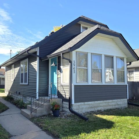 3943 Thomas Avenue N, Minneapolis, MN 55412