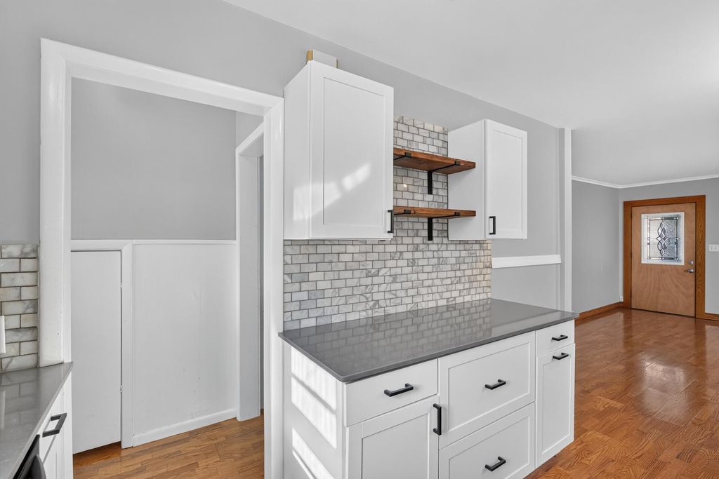 3943 Thomas Avenue N, Minneapolis, MN 55412 — photo 3