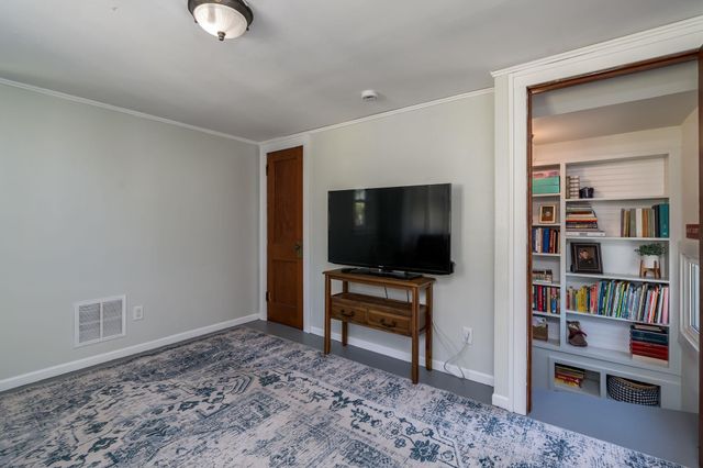 501 Nicollet Avenue, North Mankato, MN 56003