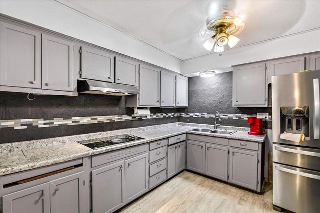 1909 Tennyson Lane, Madison, WI 53704