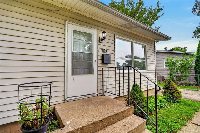 1909 Tennyson Lane, Madison, WI 53704