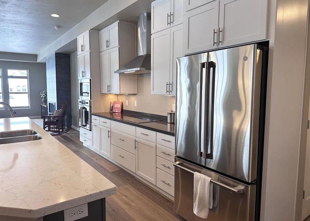 159 N BEDFORD ROAD, Green Bay, WI 54311