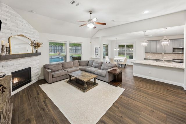 20338 Sienna Bluff Drive, Cypress, TX 77433