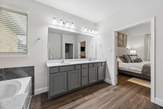 20338 Sienna Bluff Drive, Cypress, TX 77433