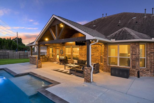 20338 Sienna Bluff Drive, Cypress, TX 77433