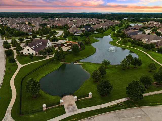 20338 Sienna Bluff Drive, Cypress, TX 77433