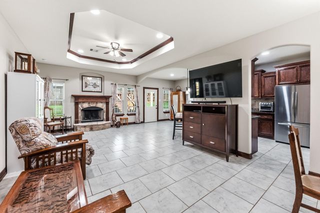 1856 Rollingwood Drive, Huntsville, TX 77340